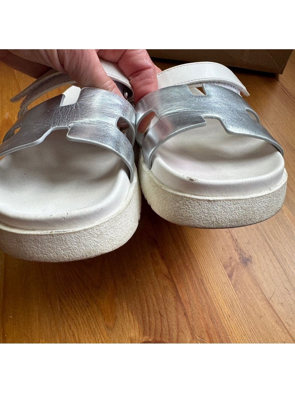 Steve Madden jmayven slide sandals white and silver size 3 - Picture 5 of 10